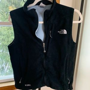 Small North face vest
